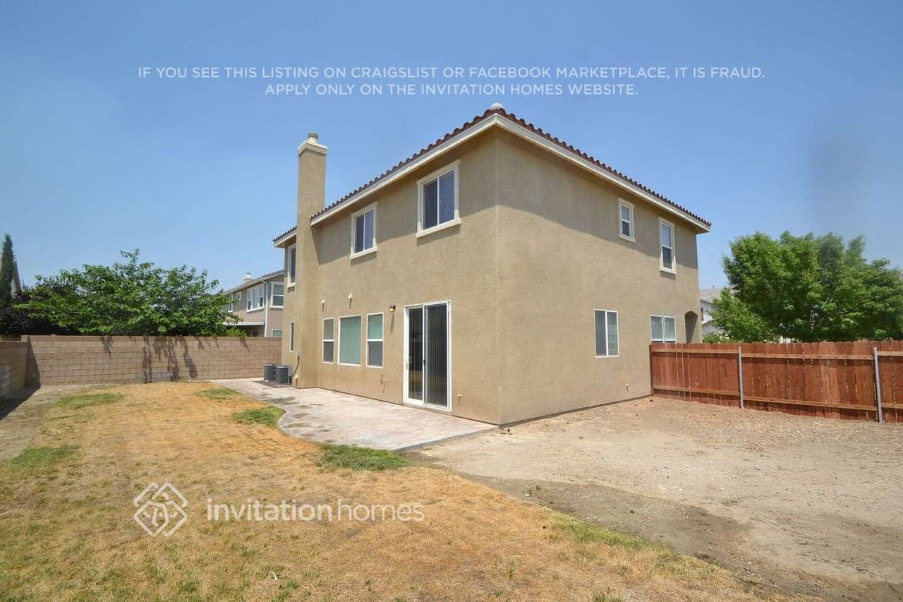4308 Vahan Ct - Photo 2 of 3