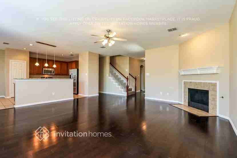 12301 Macaroon Ln - Photo 4 of 19