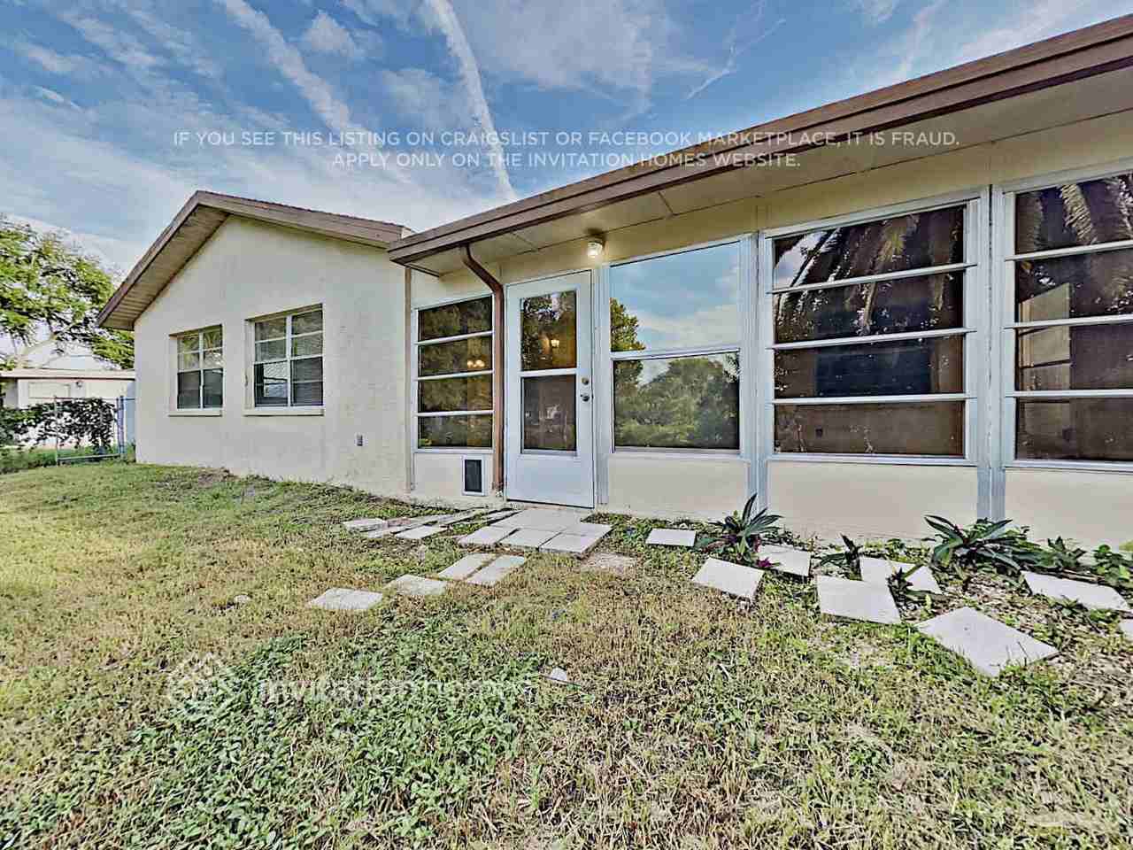 1730 Sutton Pl - Photo 5 of 7