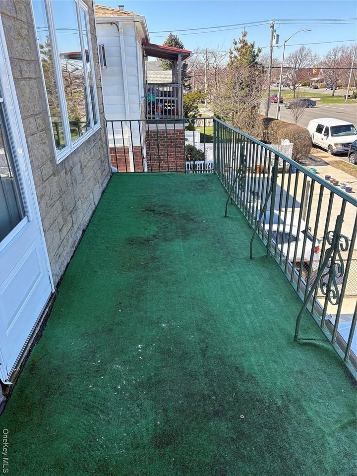 514 E Park Avenue unit: Upper - Photo 2 of 20