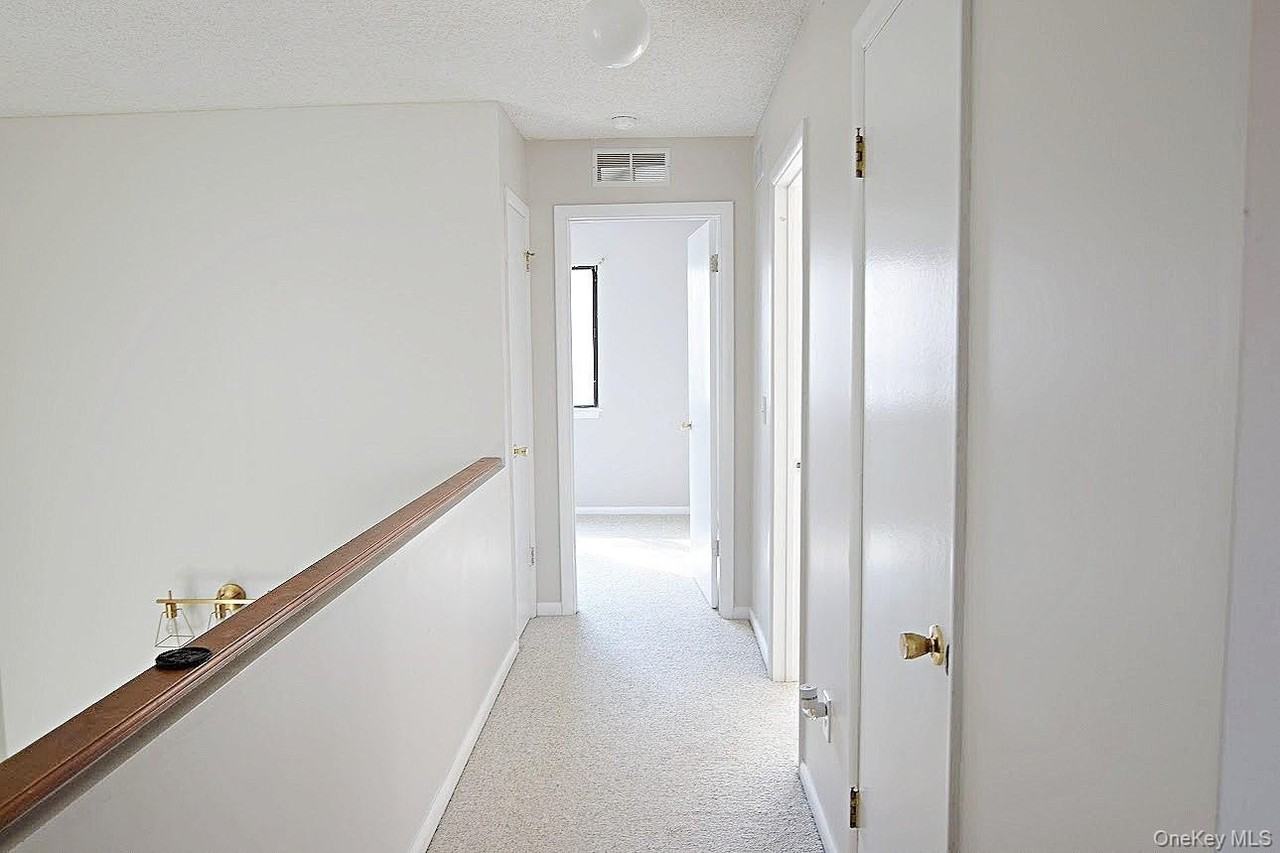 3502 Fox Ln - Photo 3 of 15