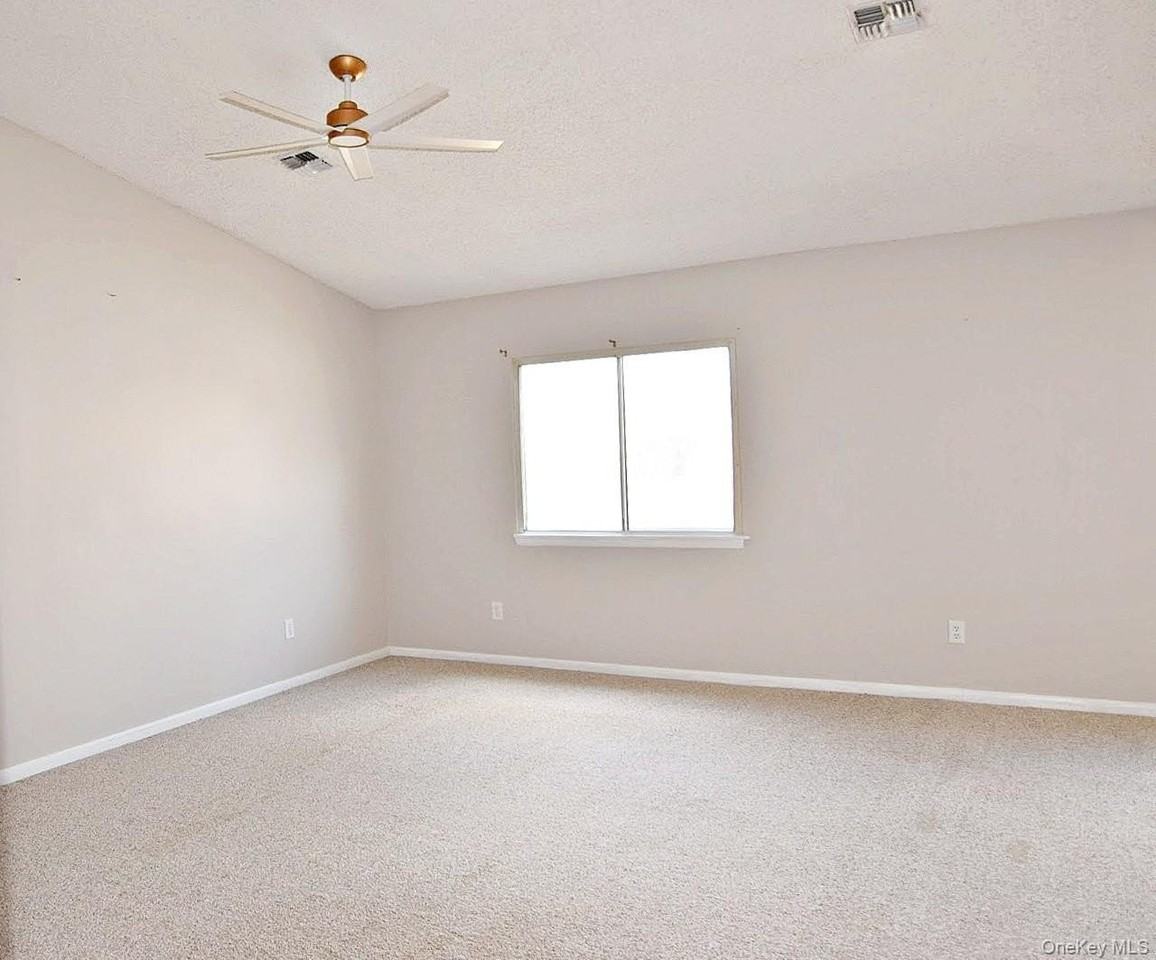 3502 Fox Ln - Photo 5 of 15