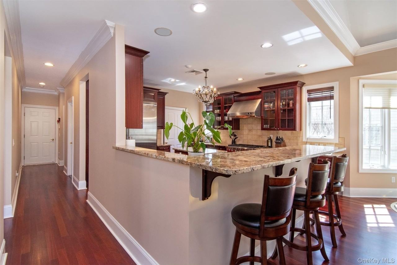 9 Stony Gate Oval - Photo 5 of 29