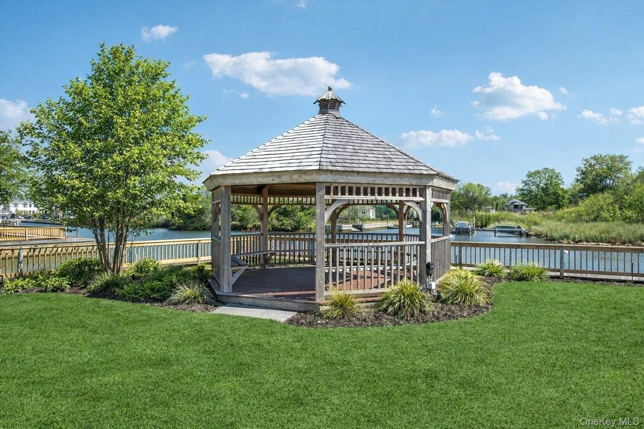 3013 Mitchell Rd - Photo 7 of 26