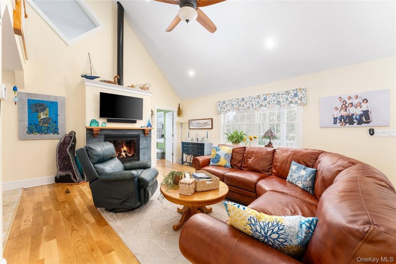 61 Atlantic Ave - Photo 6 of 36