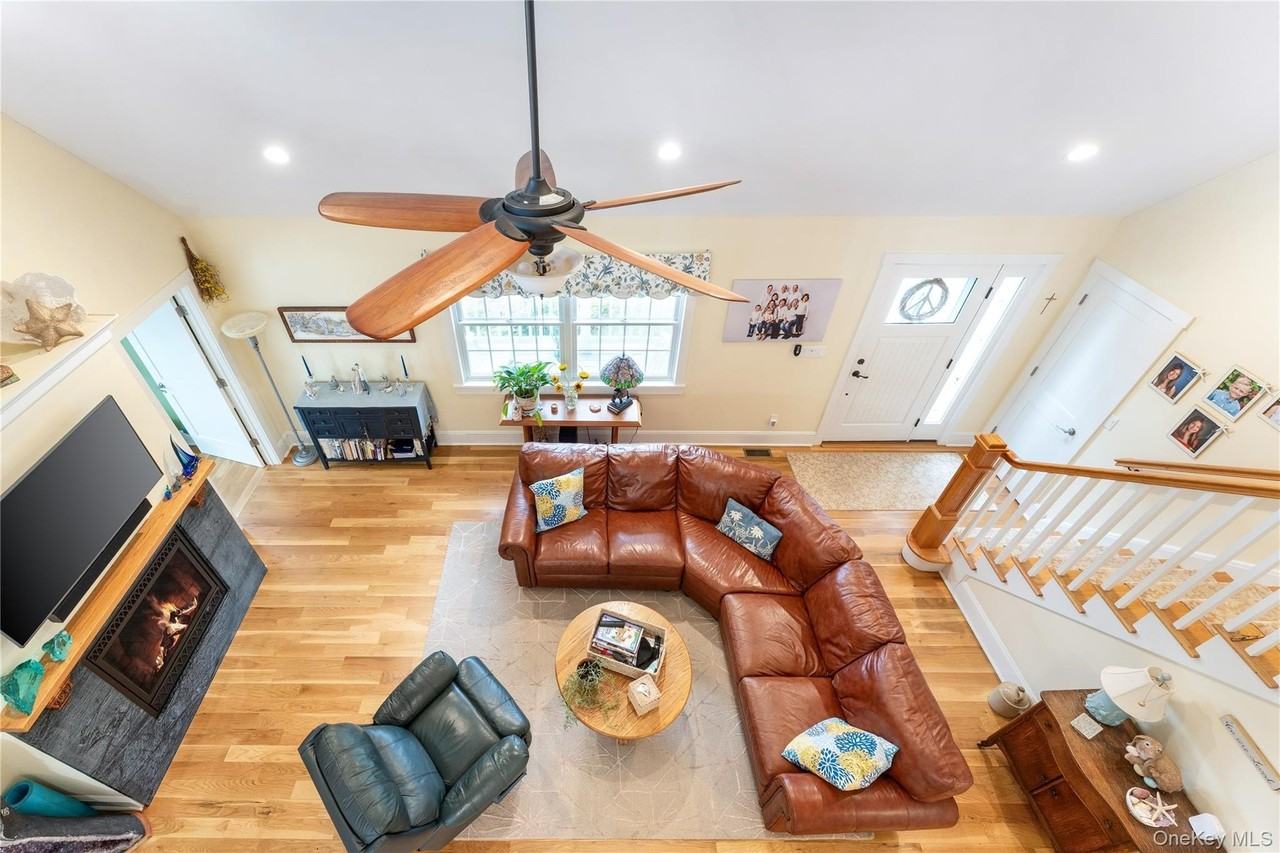 61 Atlantic Ave - Photo 4 of 36