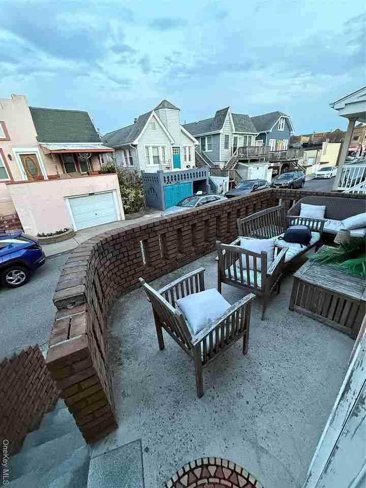 67 Florida St - Photo 2 of 11