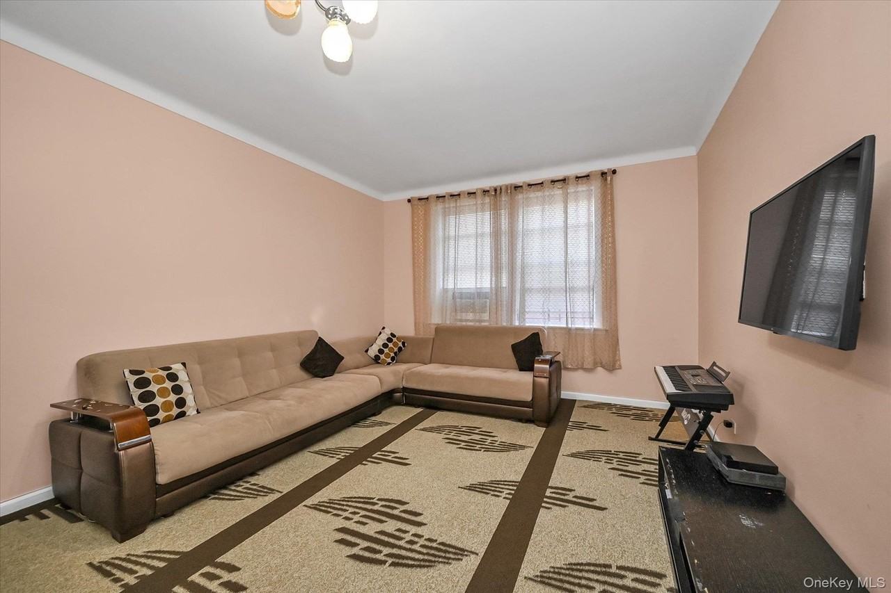 9941 64th Ave Apt E11 - Photo 3 of 21