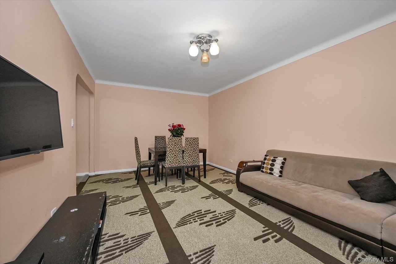 9941 64th Ave Apt E11 - Photo 4 of 21