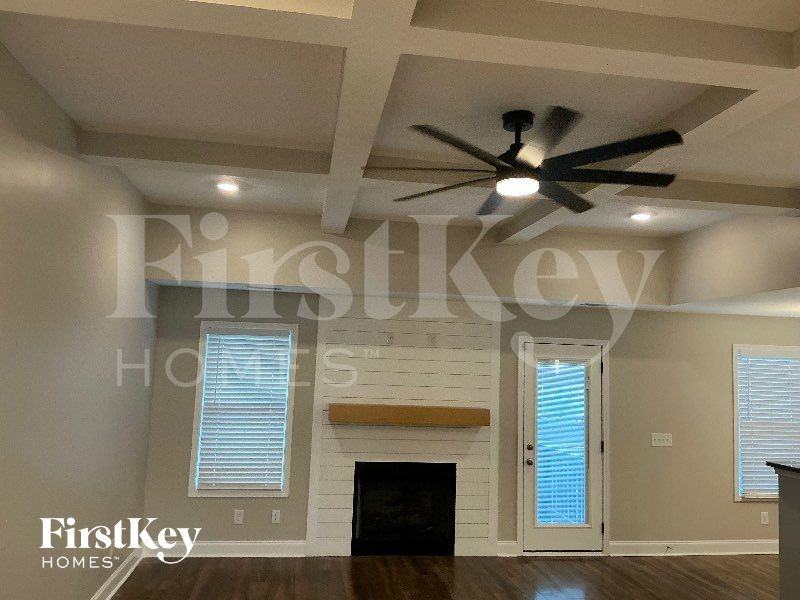 1753 Rains Rd - Photo 3 of 12