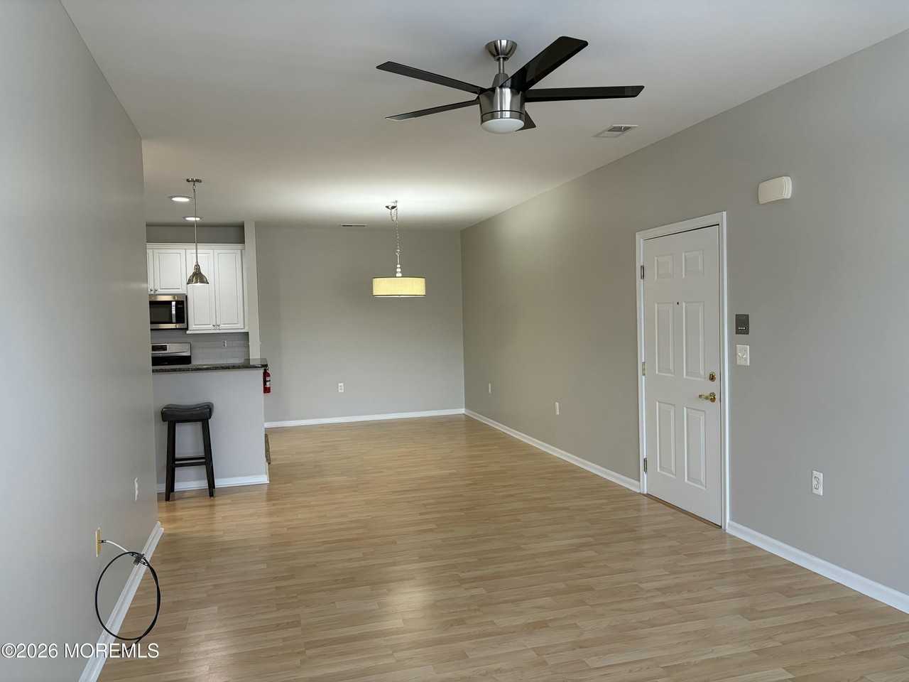 610 Sophee Ln - Photo 6 of 28