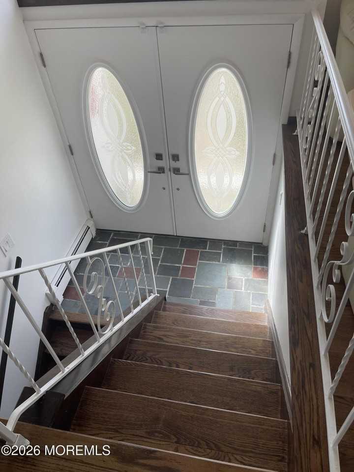 713 Talmadge Ave - Photo 5 of 25