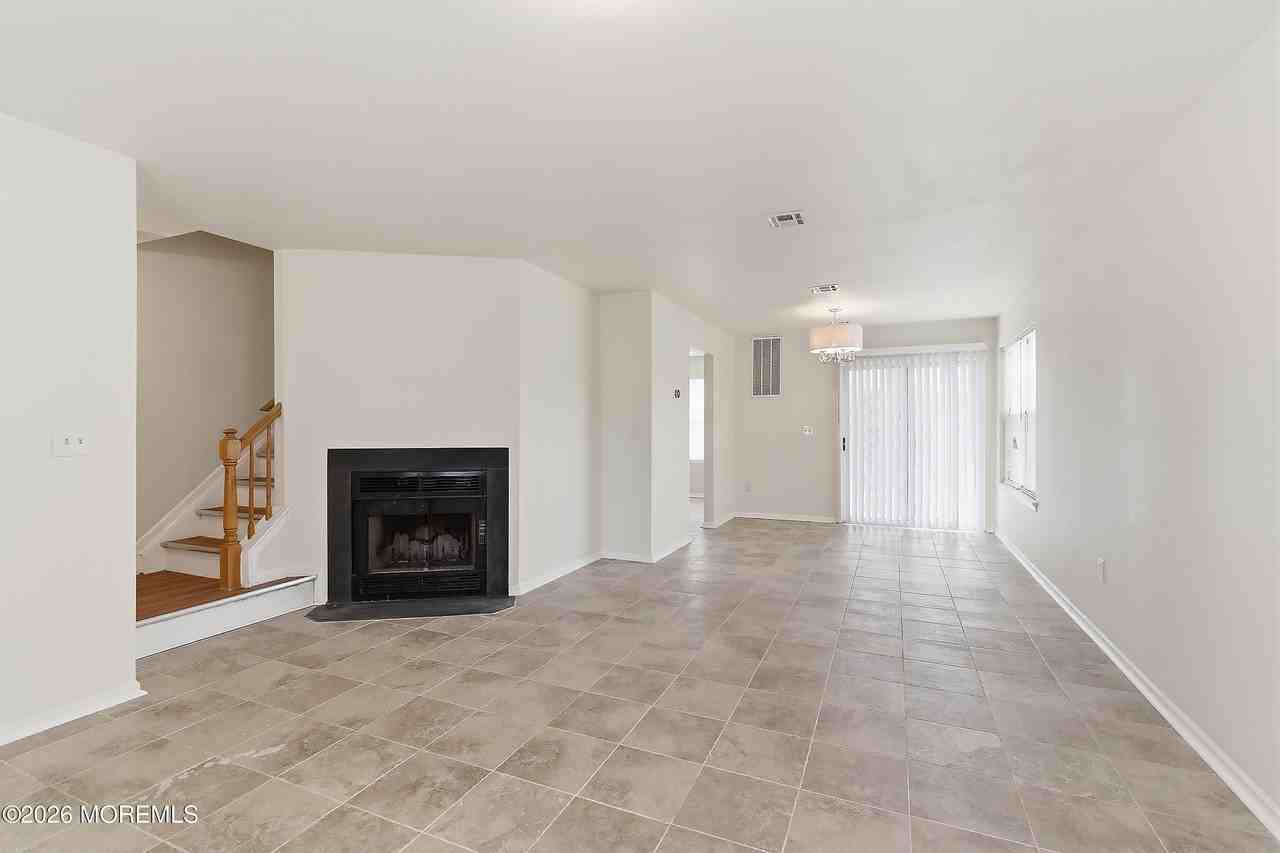 2 Jodhpur Ct - Photo 2 of 17