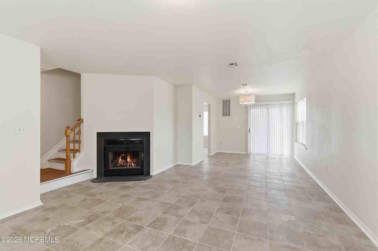 2 Jodhpur Ct - Photo 3 of 17