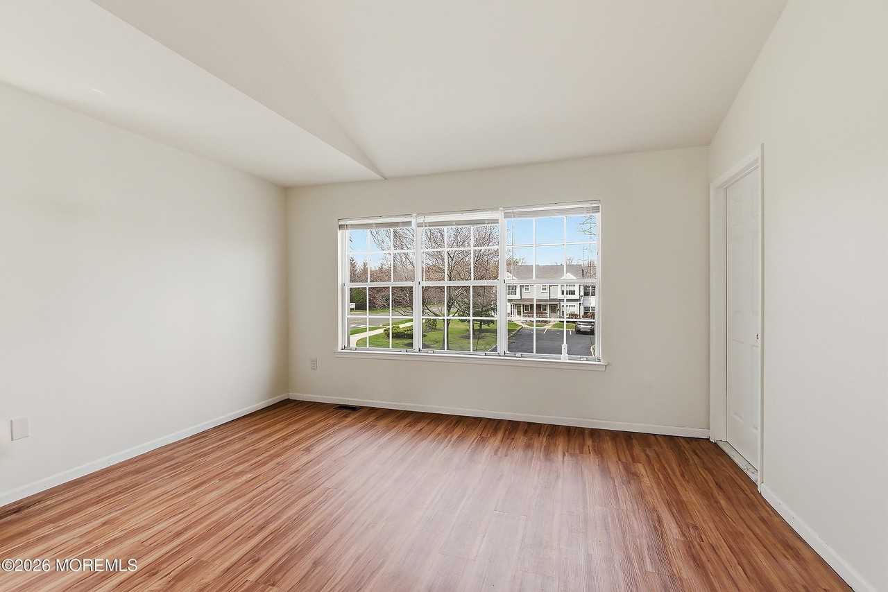 2 Jodhpur Ct - Photo 7 of 17