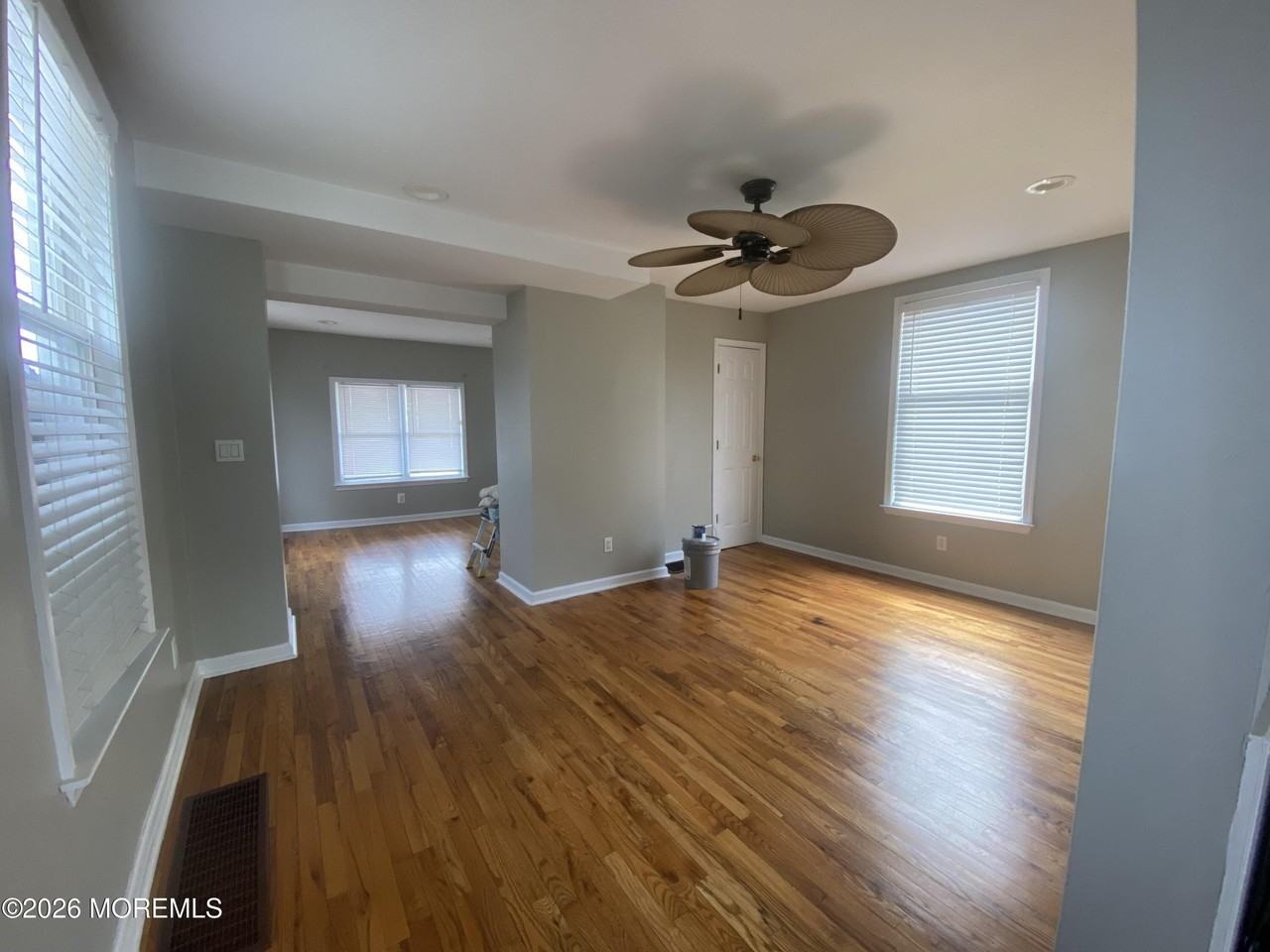 563 Winter St - Photo 2 of 8