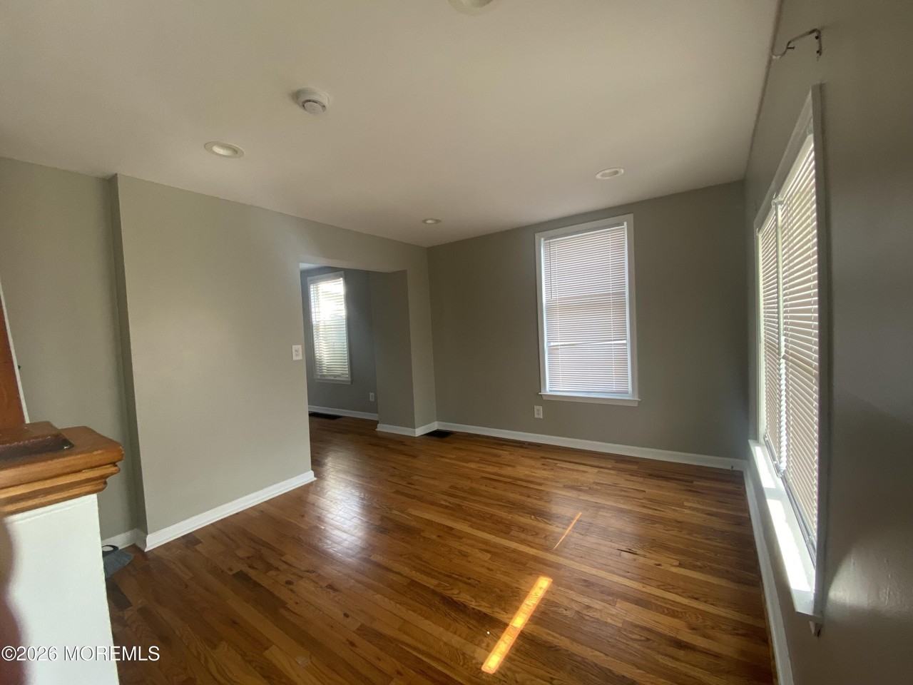 563 Winter St - Photo 3 of 8