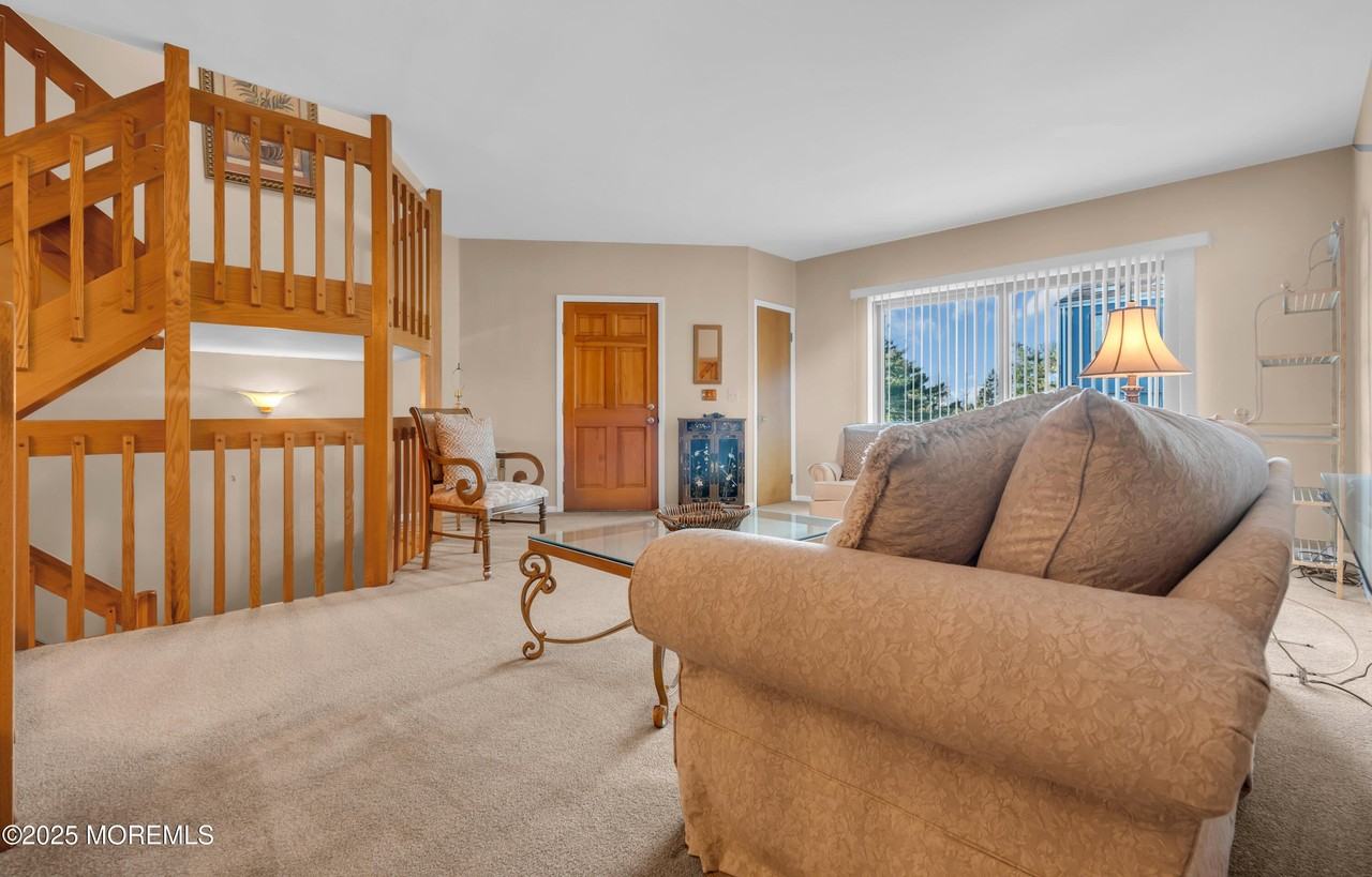 4 Black Pine Ln - Photo 6 of 50