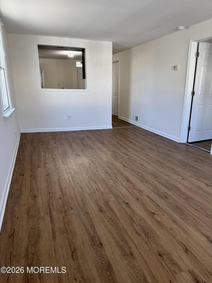 14 Jahn St Unit A - Photo 2 of 11