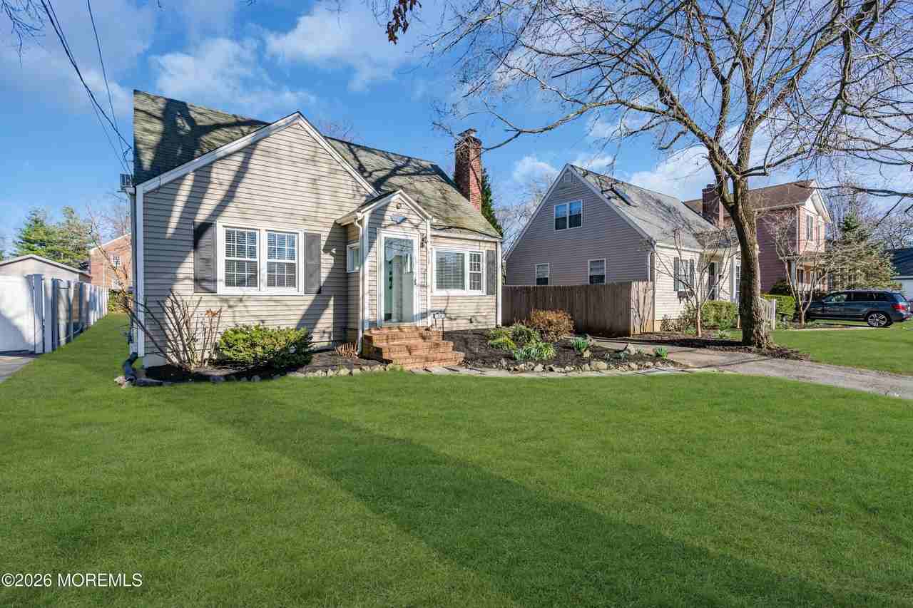 24 Saint Nicholas Pl - Photo 2 of 45