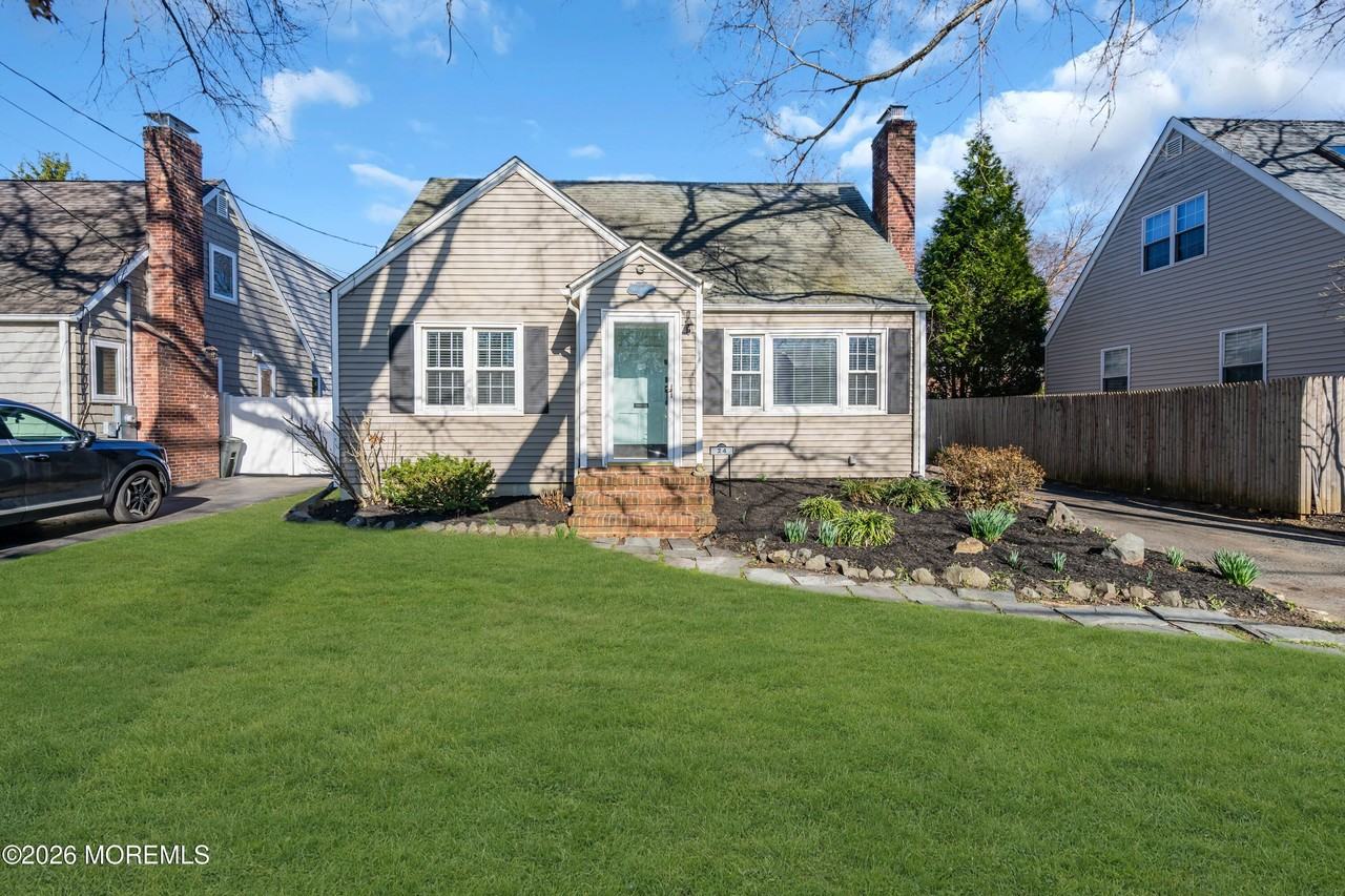 24 Saint Nicholas Pl - Photo 3 of 45