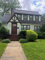 featured image of 8 Roseld Ct