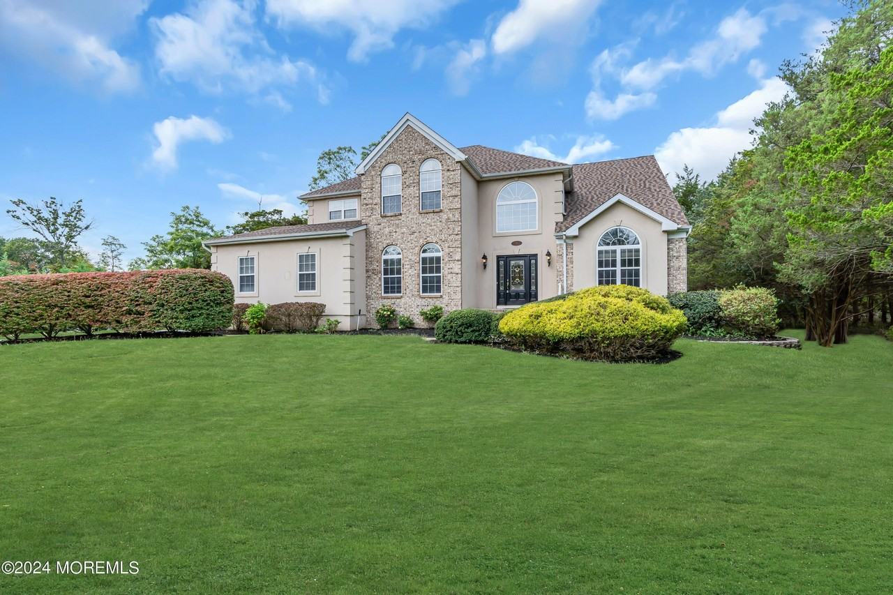 1562 Priscilla Ct - Photo 6 of 50