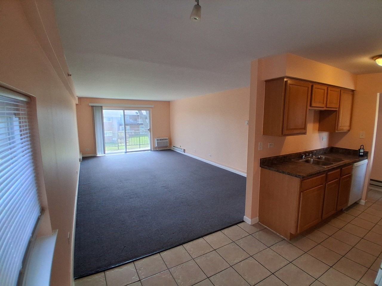 1845 Whitechapel Dr Apt 2a - Photo 6 of 15