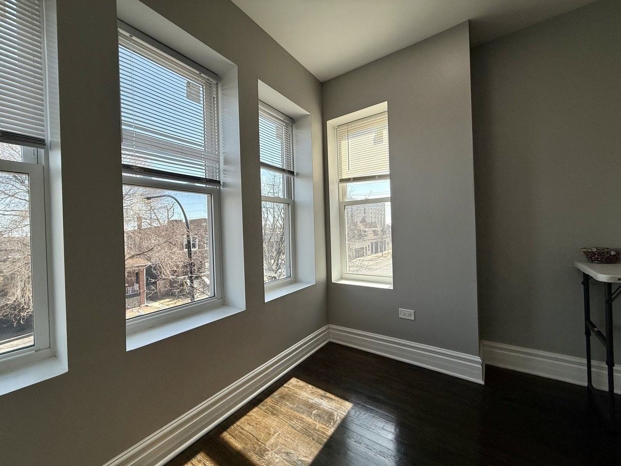 2118 S 59th Ave Unit 3 - Photo 4 of 11