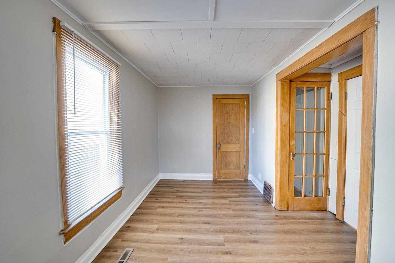 407 Beach St Apt A - Photo 6 of 15