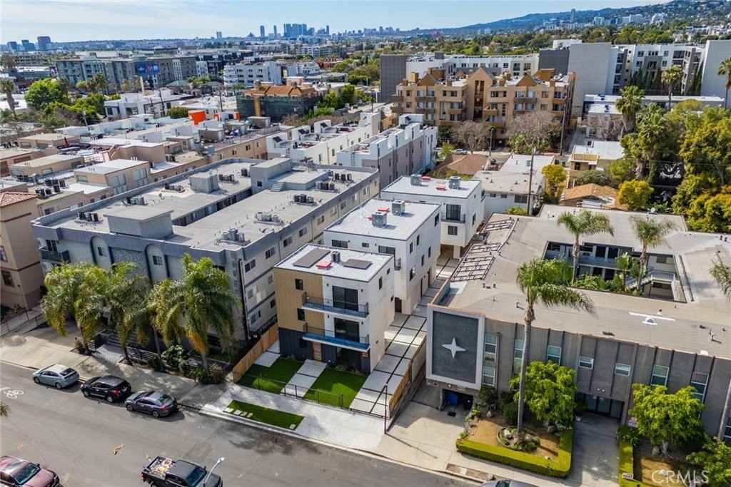 1239 N Orange Dr #1 - Photo 2 of 15