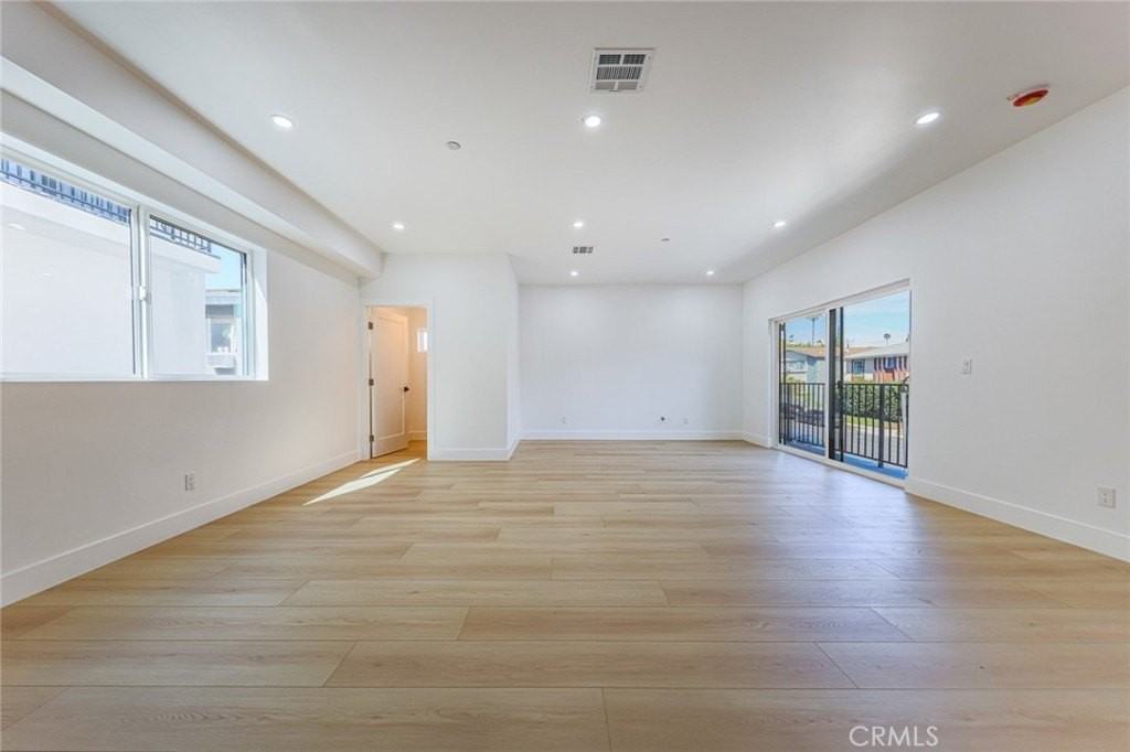 1239 N Orange Dr #1 - Photo 4 of 15