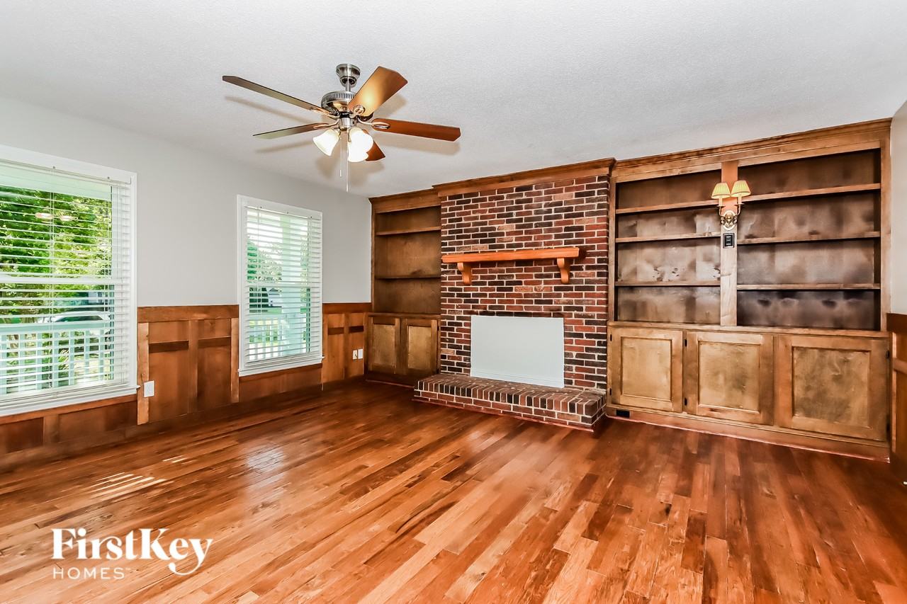 6917 Forest Manor Dr - Photo 3 of 15