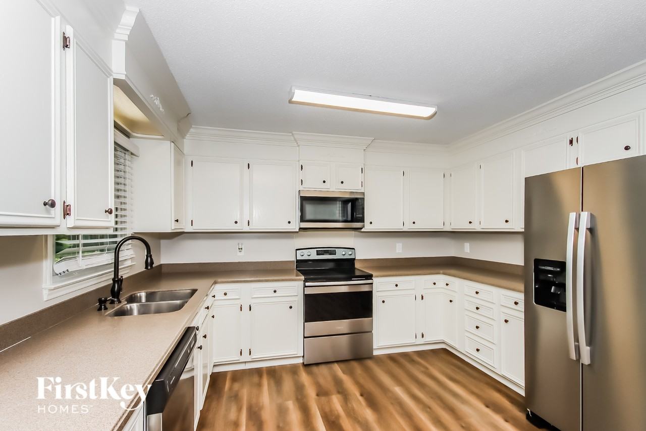 6917 Forest Manor Dr - Photo 6 of 15