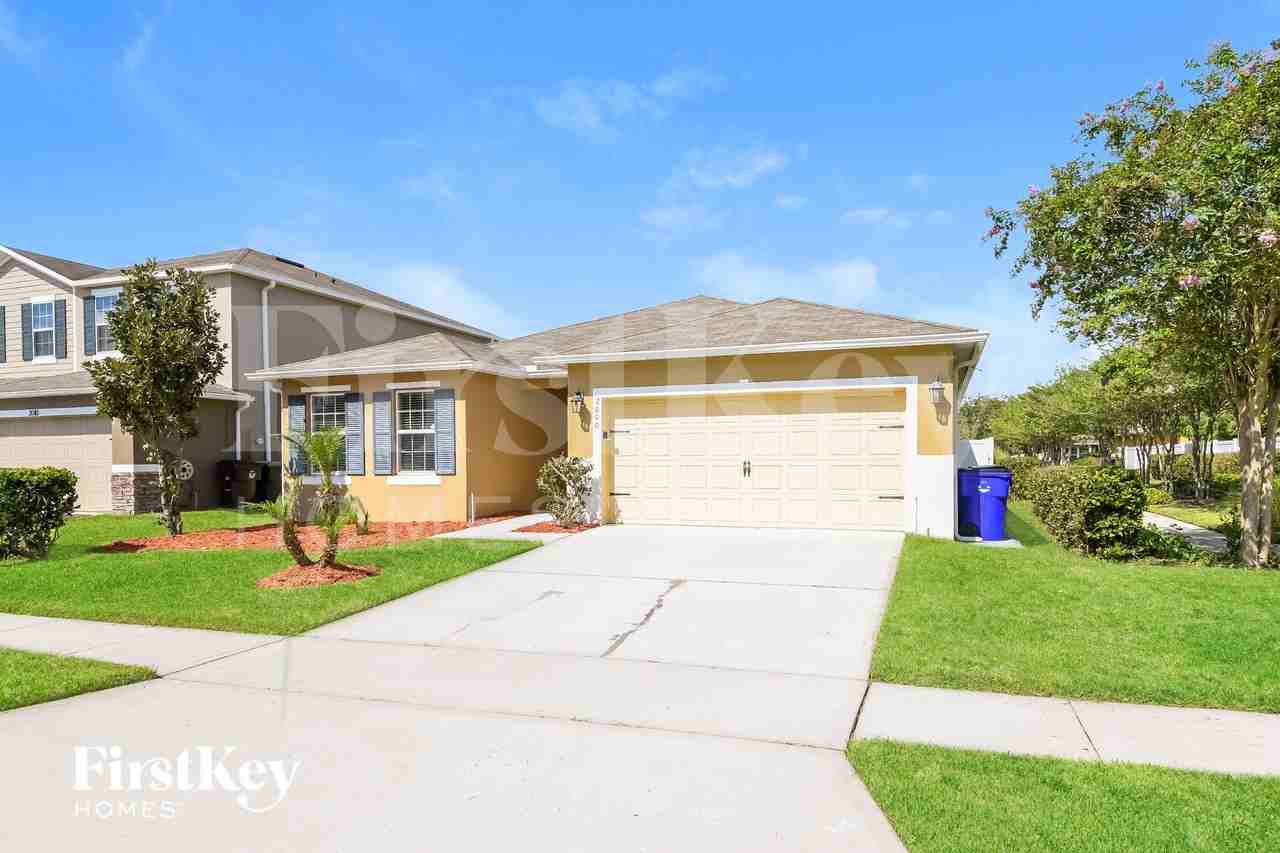 2000 Remembrance Ave - Photo 2 of 15