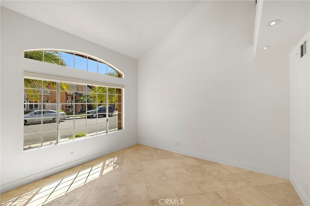 5 Sanderling Ln - Photo 3 of 31