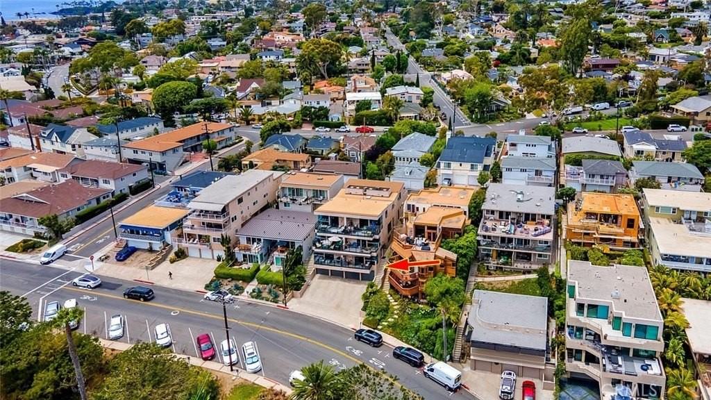 174 Cliff Dr #F - Photo 4 of 33