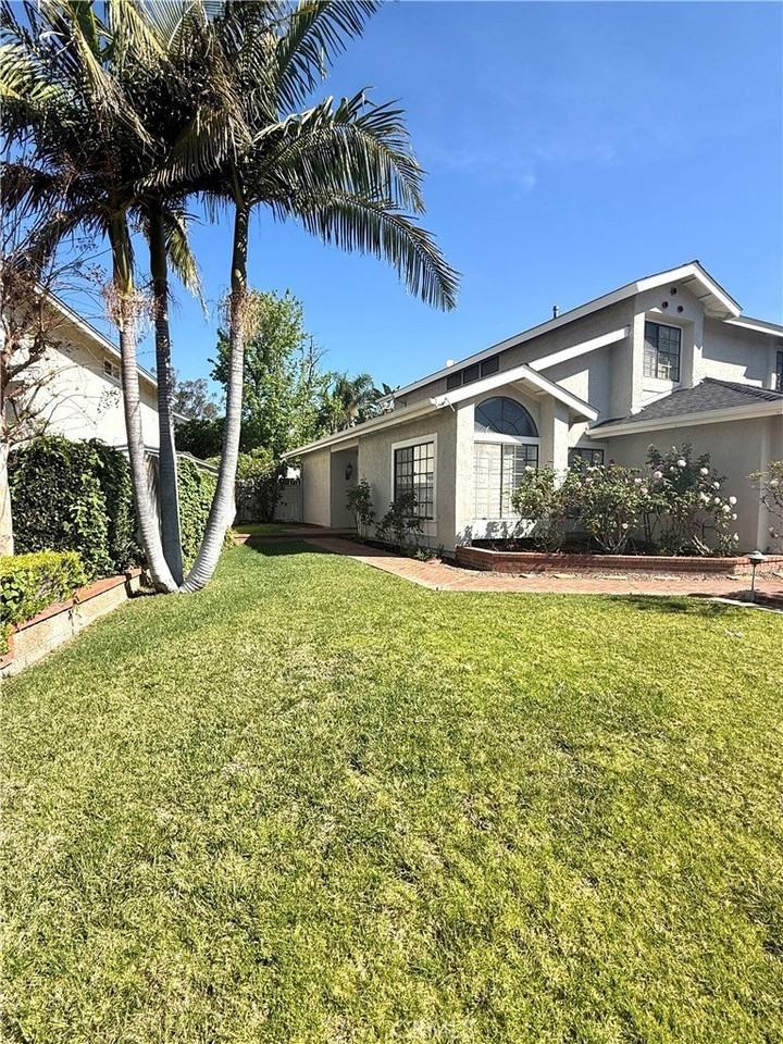 32001 Lazy Glen Ln - Photo 2 of 32