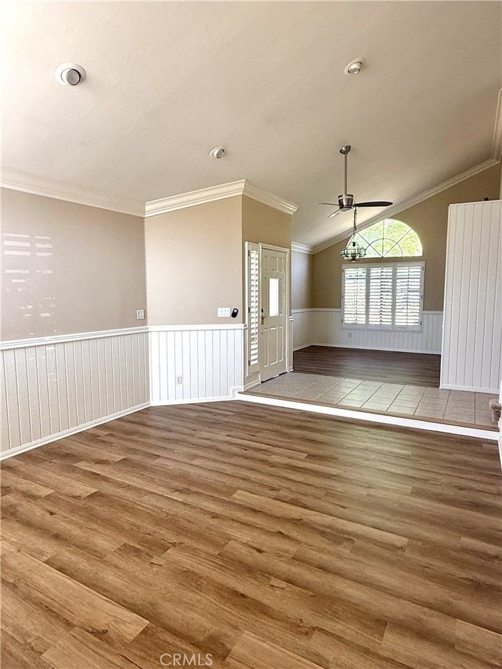 32001 Lazy Glen Ln - Photo 4 of 32