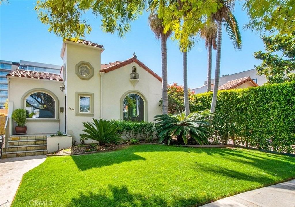 8848 Ashcroft Ave - Photo 3 of 38