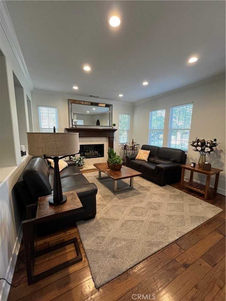 72 Downing St - Photo 2 of 22