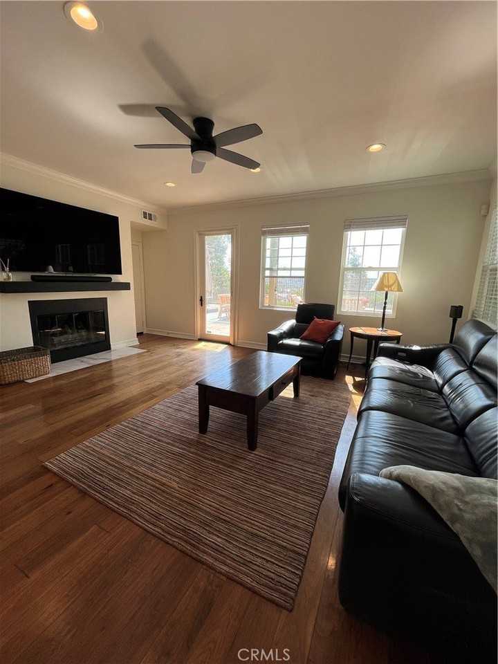 72 Downing St - Photo 4 of 22