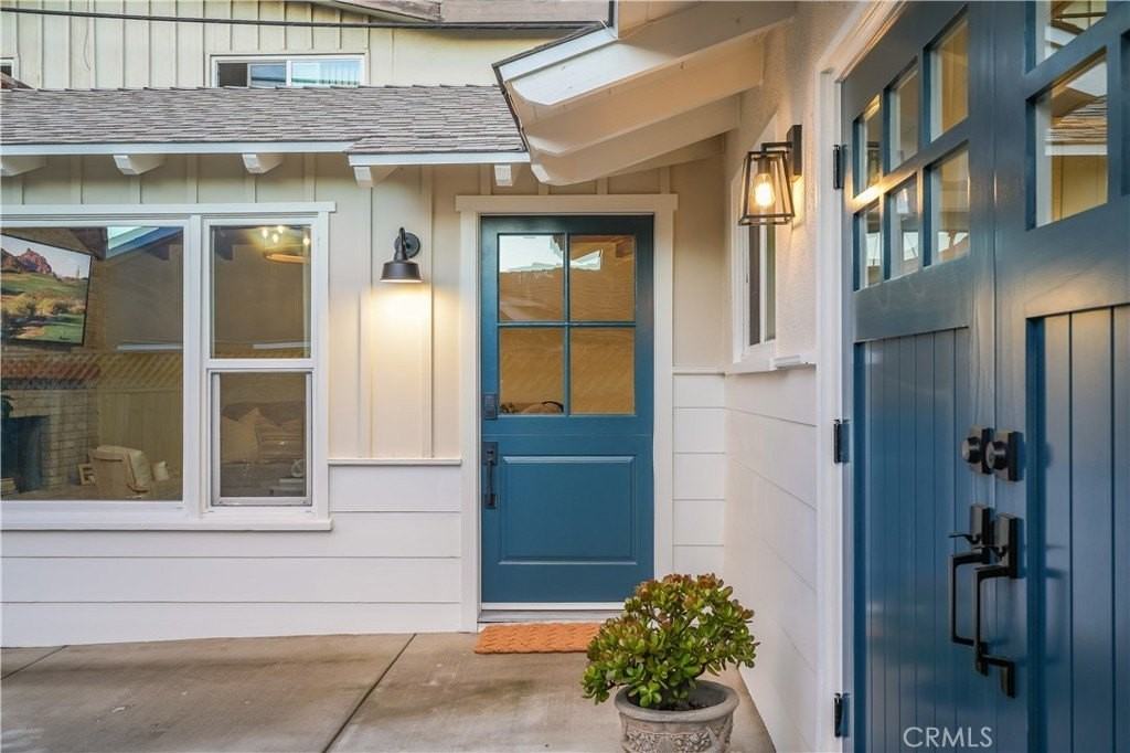 325 W Avenida Palizada - Photo 3 of 32