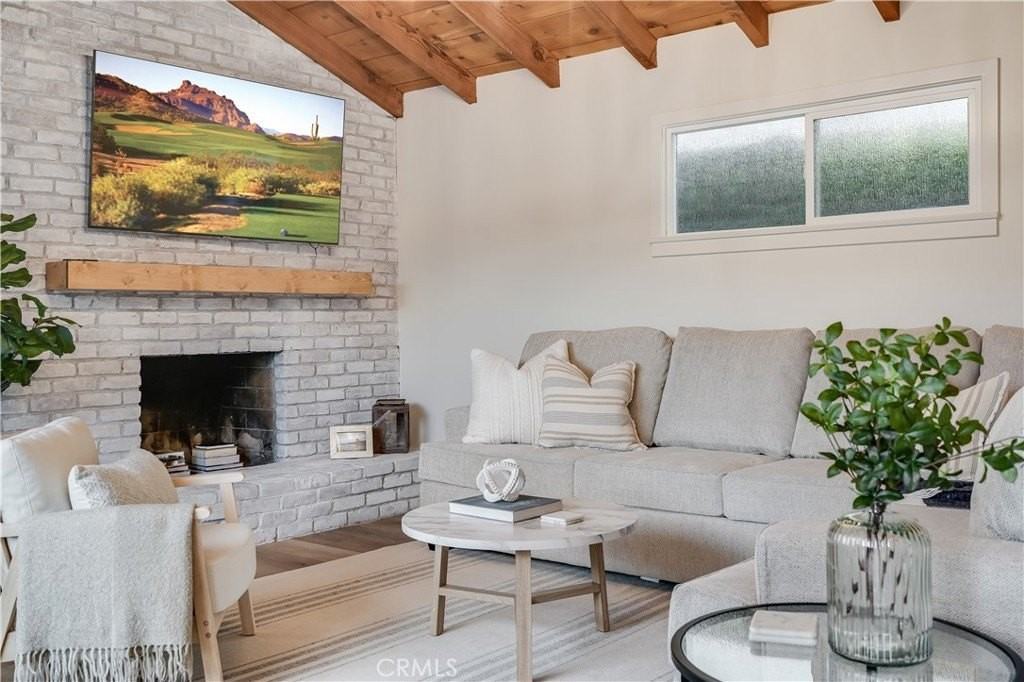 325 W Avenida Palizada - Photo 7 of 32