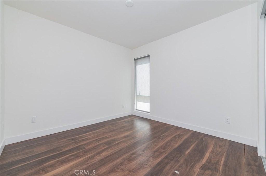 6016 W Beachwood Ln - Photo 5 of 29