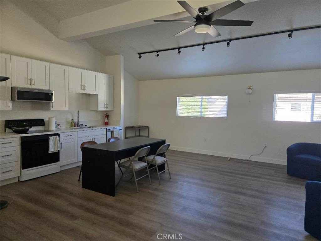 8579 Volga River Cir - Photo 7 of 33