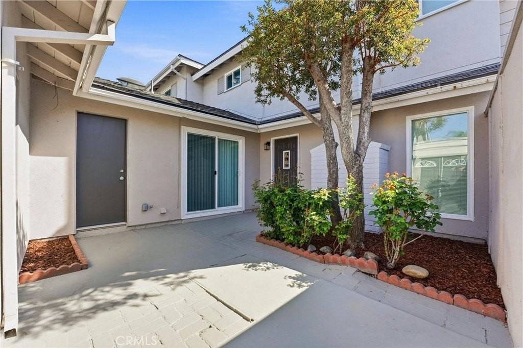 6686 Moselle Cir - Photo 2 of 21