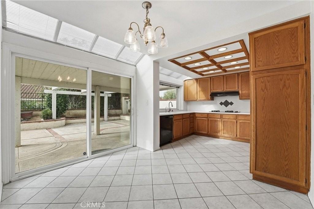 20430 Via Madrid - Photo 5 of 19