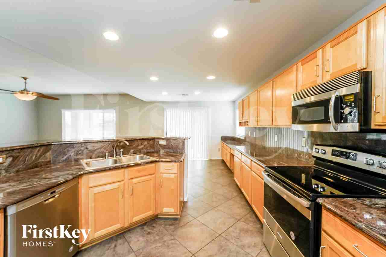 8202 S Placita Gijon - Photo 7 of 16