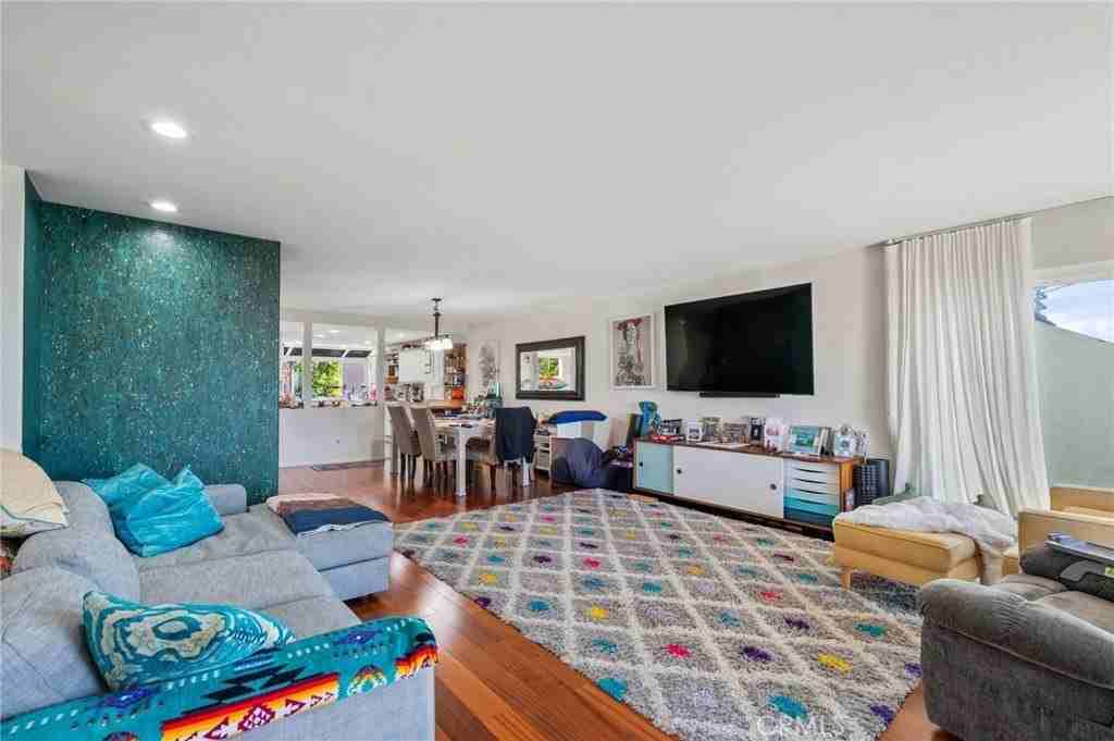 867 Aubrey Ct #3 - Photo 6 of 27